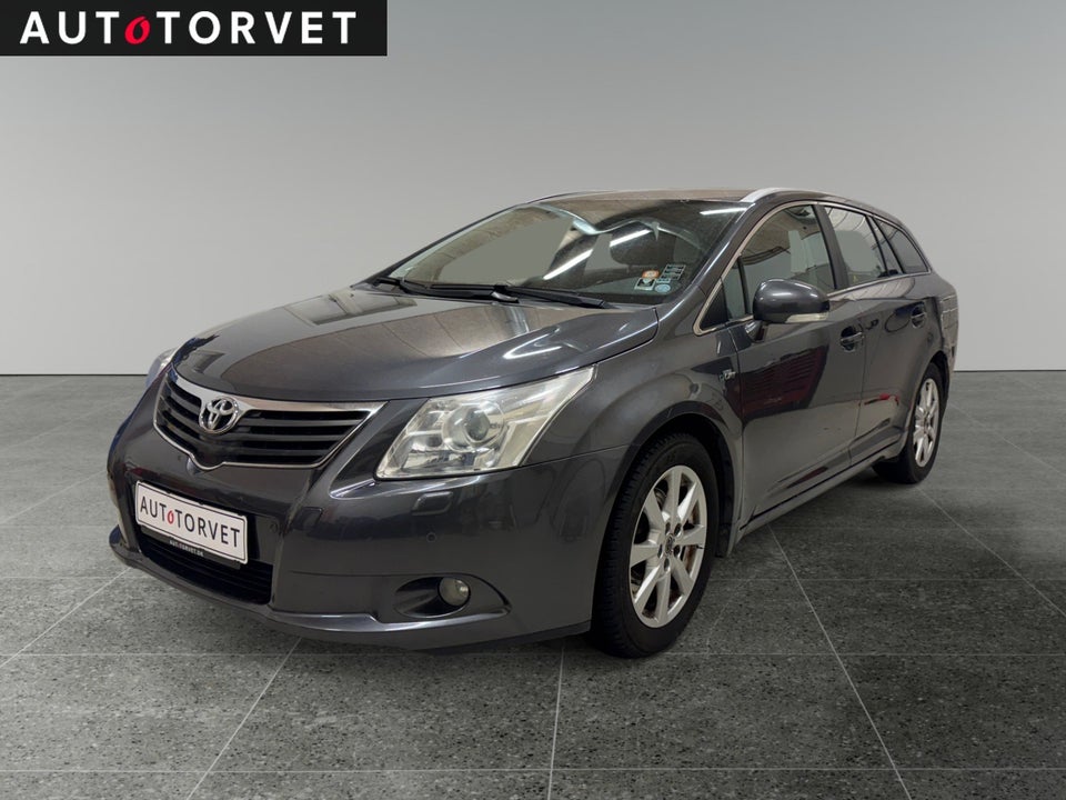 Toyota Avensis 2,2 D-CAT 150 TX stc. aut. 5d