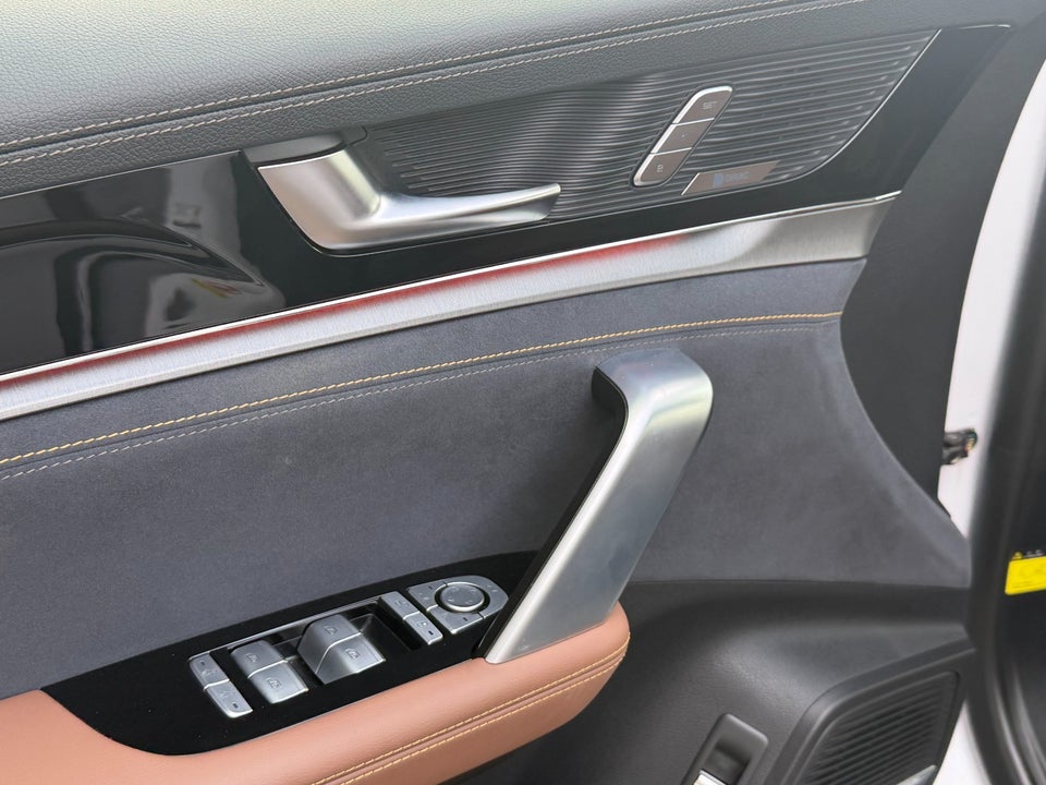 BYD Tang 86 Flagship AWD 7prs 5d