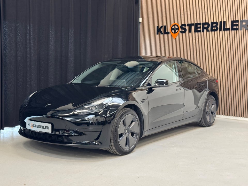 Tesla Model 3 Standard Range+ RWD 4d