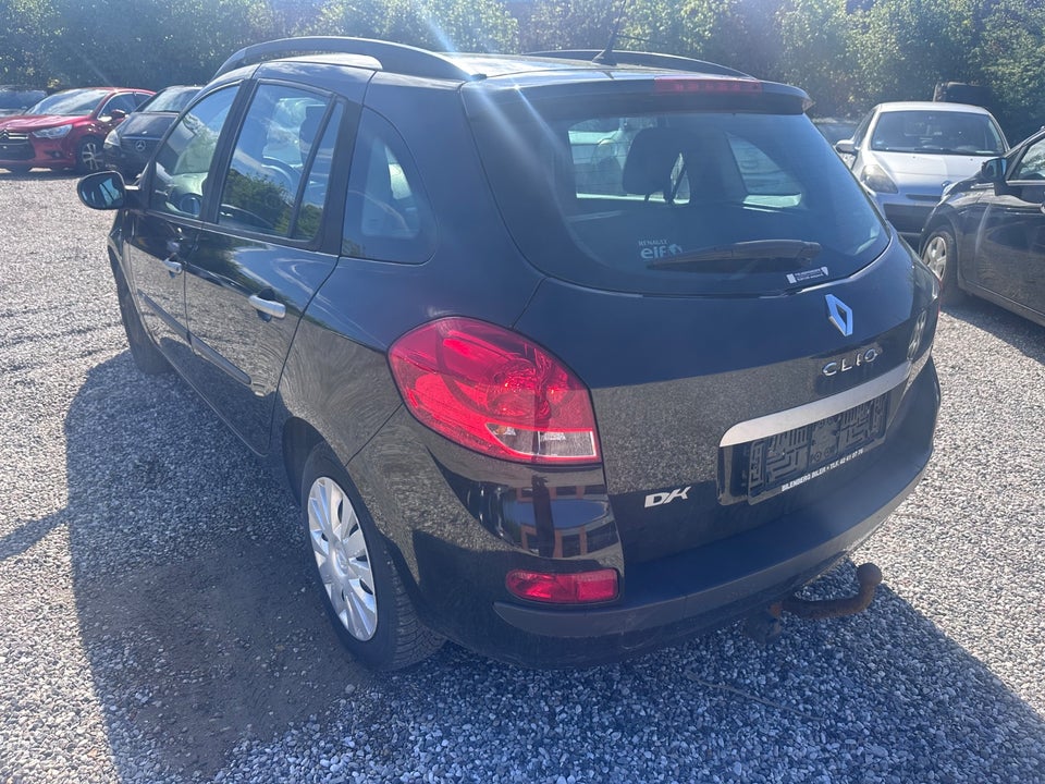 Renault Clio III 1,2 16V Authentique Sport Tourer 5d