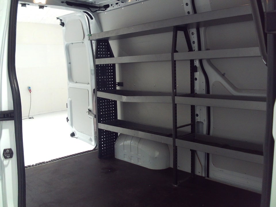 Renault Master IV T33 2,3 dCi 150 L2H2 Kassevogn