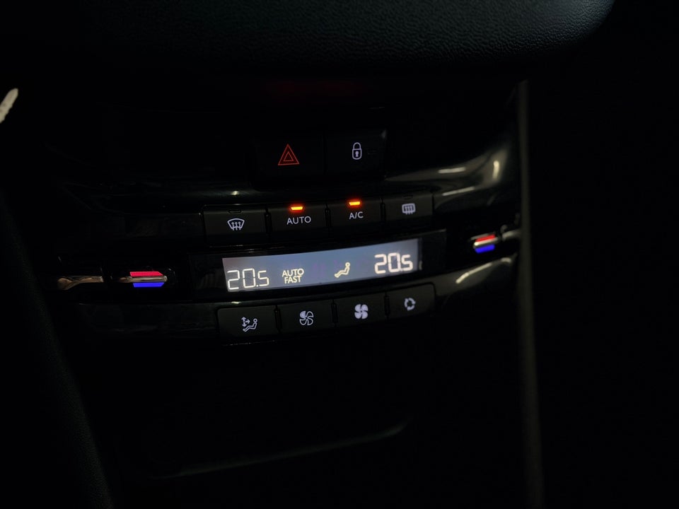 Peugeot 208 1,6 BlueHDi 100 Allure Sky 5d