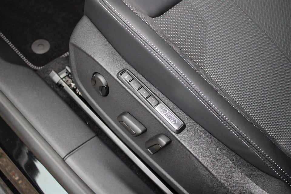 Ford Explorer 79 Select Extended Range 5d