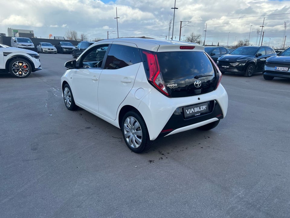 Toyota Aygo 1,0 VVT-i x-pression x-shift 5d