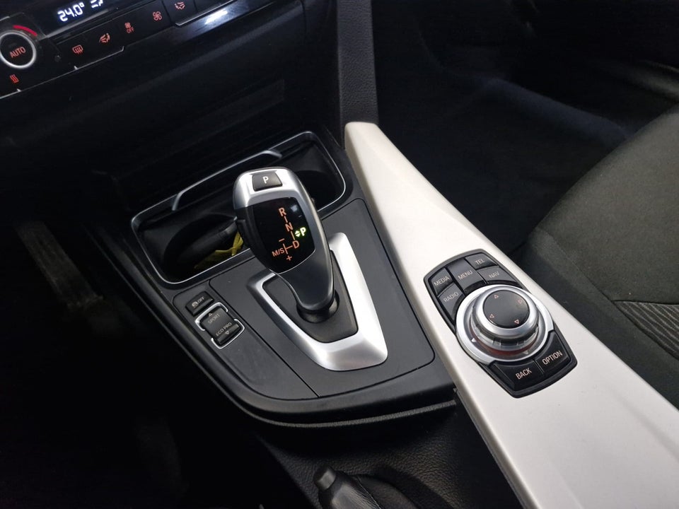 BMW 318i 1,5 aut. 4d