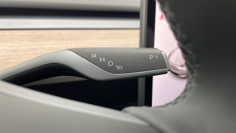 Tesla Model Y Long Range AWD 5d