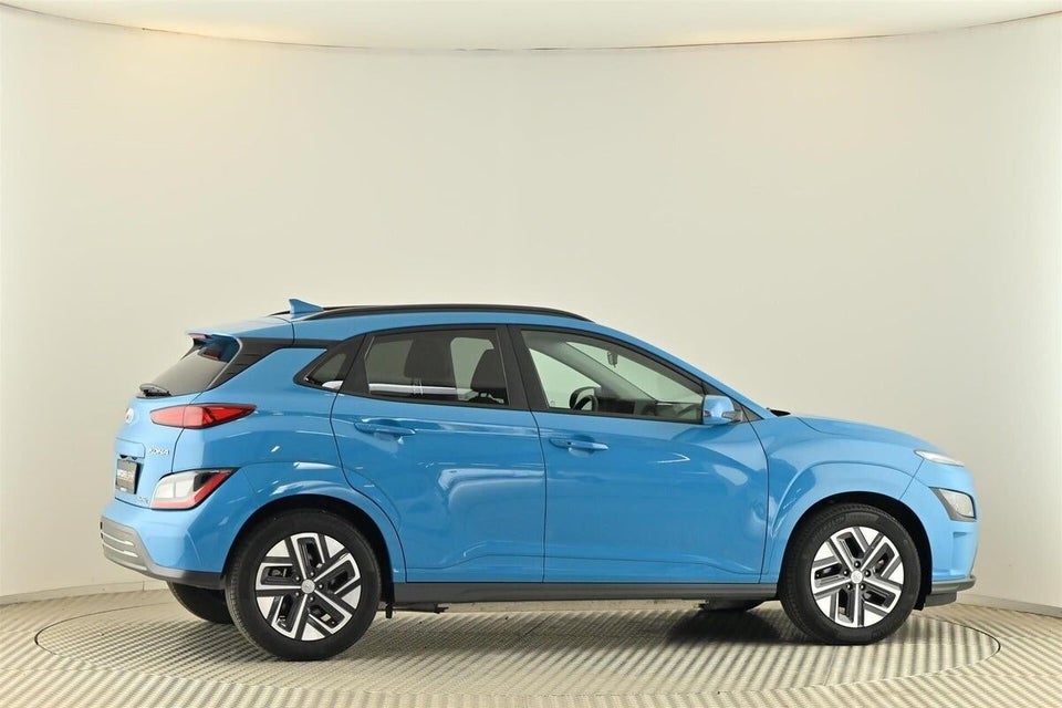 Hyundai Kona 64 EV Essential 5d