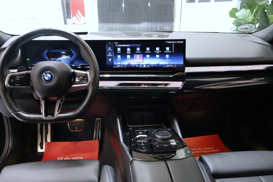 BMW i5 eDrive40 M-Sport 4d