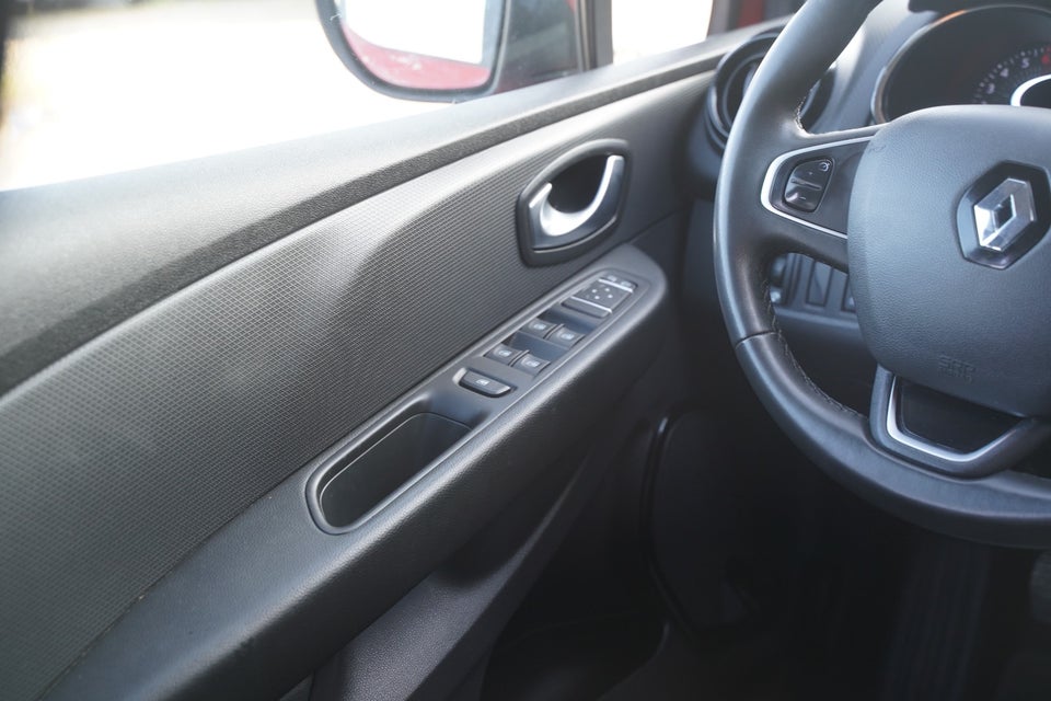 Renault Clio IV 0,9 TCe 90 GO! Sport Tourer 5d