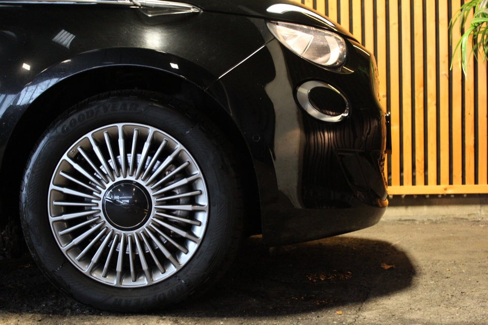 Fiat 500e 42 la Prima 3+1 4d