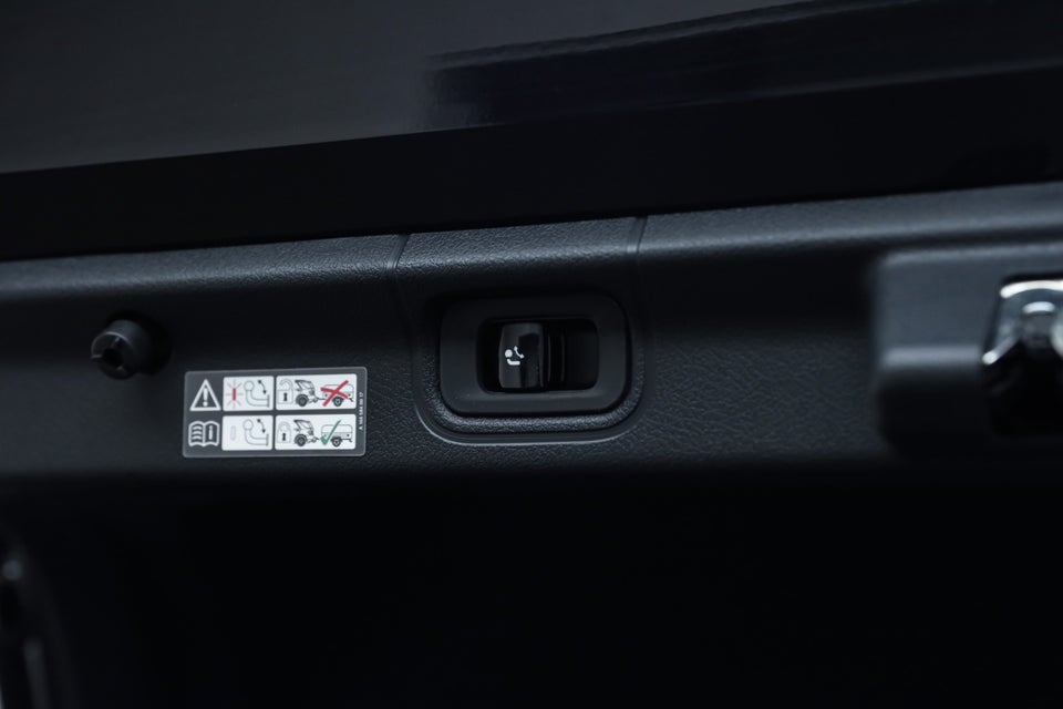 Mercedes EQE350 AMG Line 4d