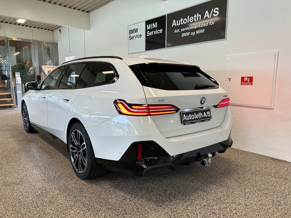 BMW i5 eDrive40 Touring Fully Charged M-Sport 5d