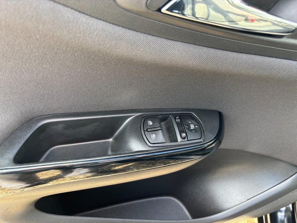 Opel Corsa 1,4 16V Impress 5d