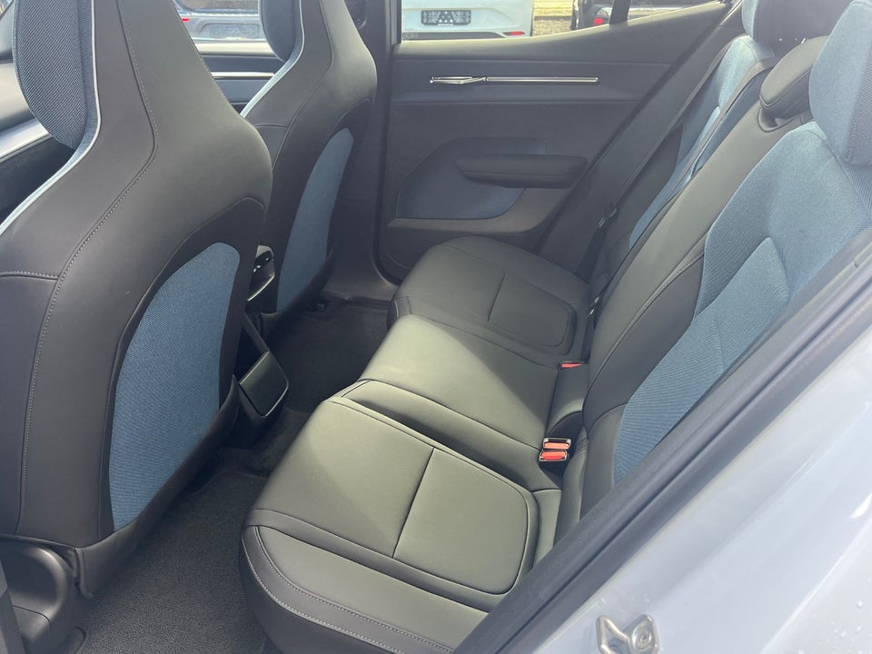 Volvo EX30 Extended Range Ultra 5d