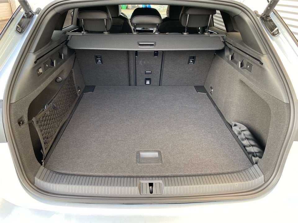 VW ID.7 86 Pro S Tourer 5d