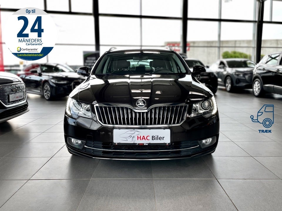 Skoda Superb 2,0 TDi 140 Elegance Combi DSG 5d