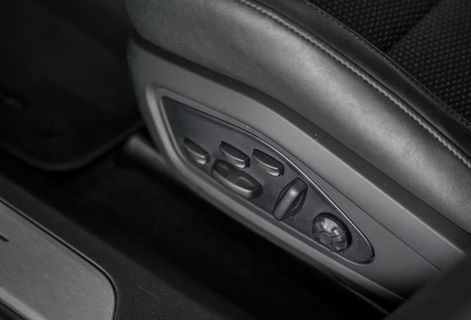 Porsche Taycan 4S Performance+ 4d