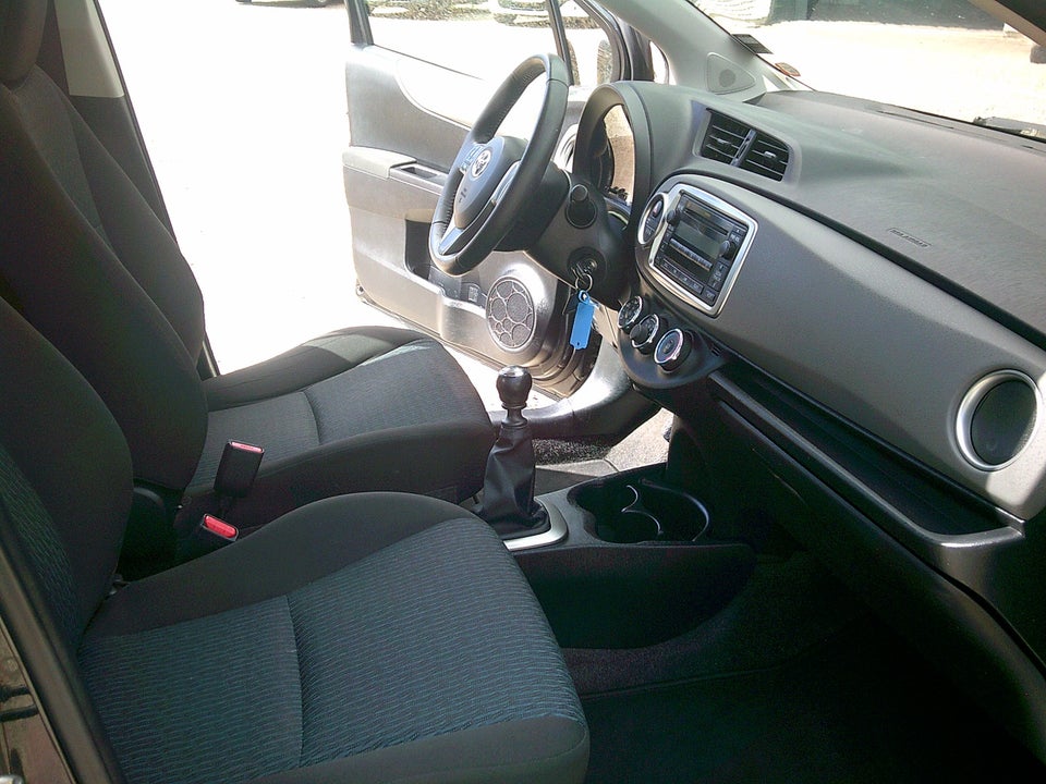 Toyota Yaris 1,4 D-4D T2 5d