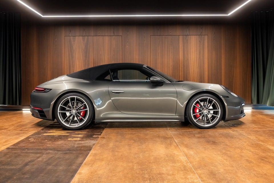 Porsche 911 Carrera 4S 3,0 Cabriolet PDK 2d