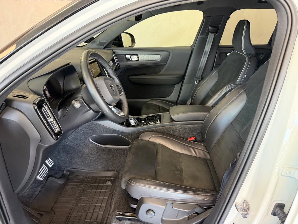 Volvo XC40 P8 ReCharge Twin Pro 5d
