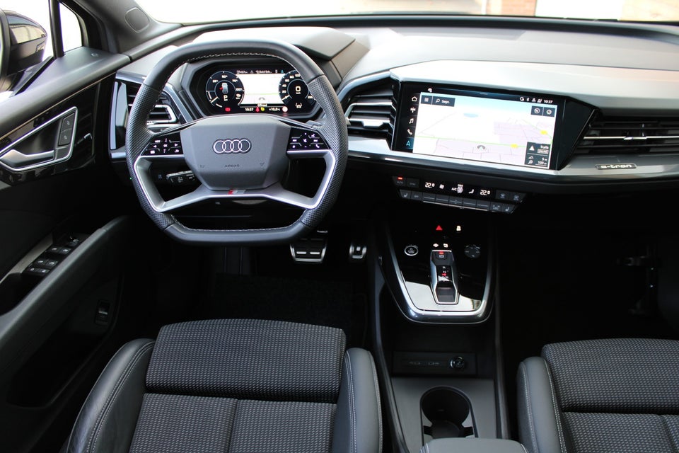 Audi Q4 e-tron 45 S-line 5d