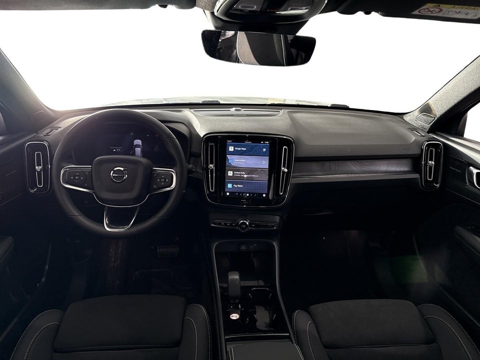 Volvo EX40 Extended Range Plus 5d