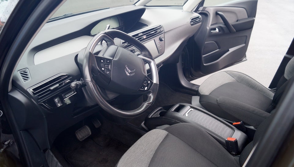 Citroën C4 Picasso 1,6 BlueHDi 120 Iconic EAT6 5d