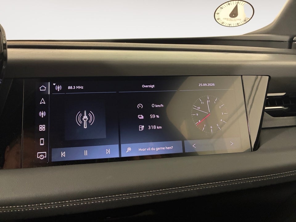 Audi Q6 e-tron S-line quattro 5d