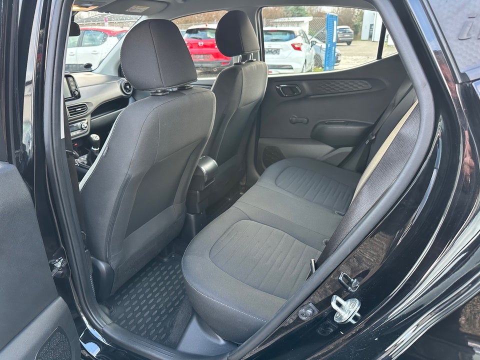 Hyundai i10 1,0 MPi Essential Komfort 5d