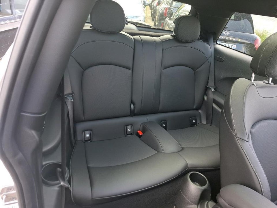 MINI Cooper SE Classic Trim 3d