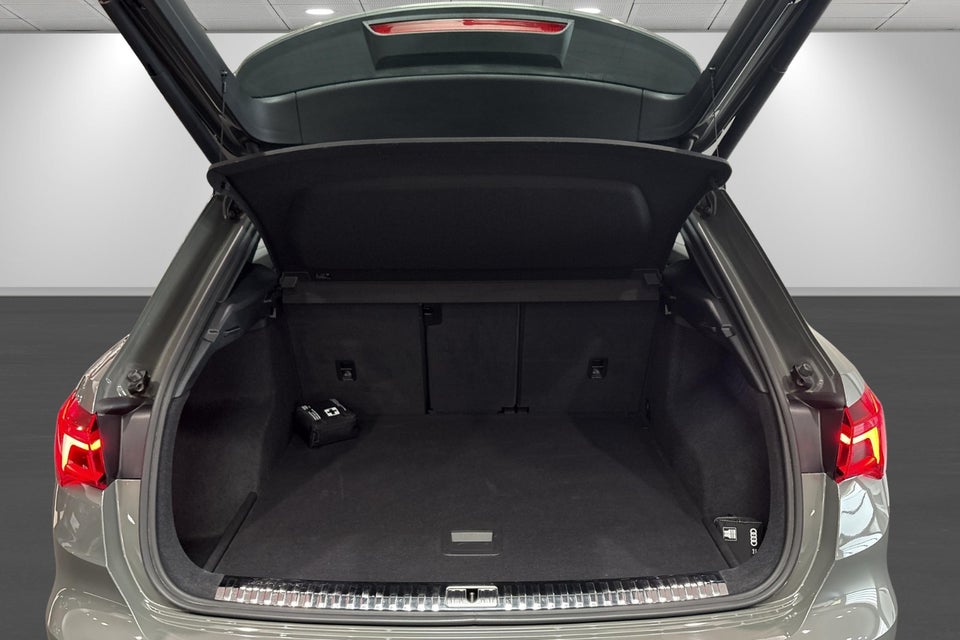 Audi Q3 35 TFSi Advanced S-tr. 5d