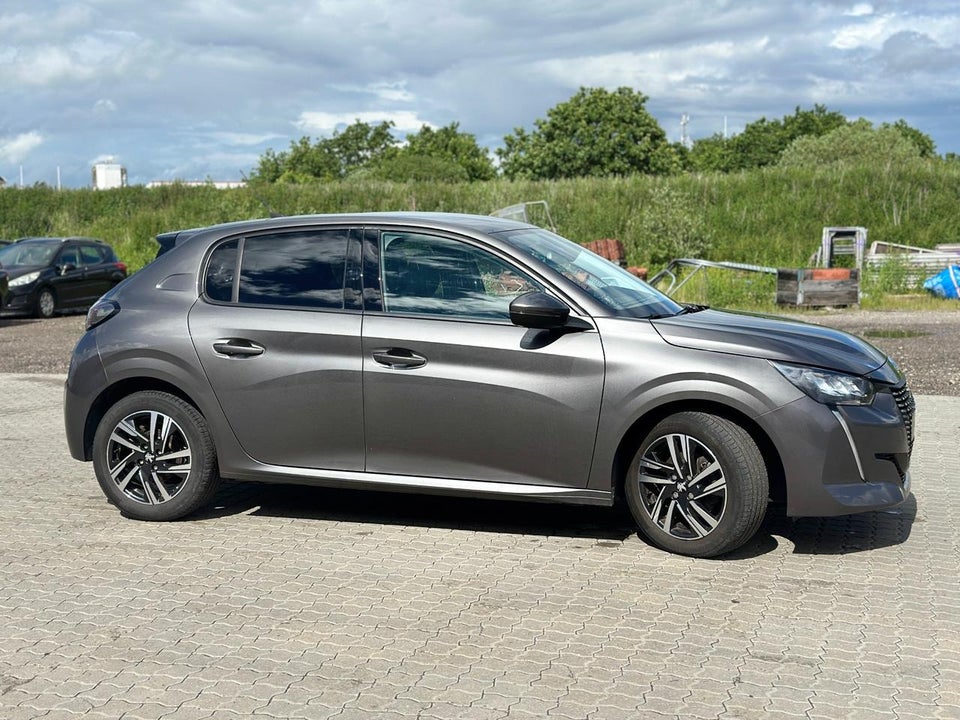 Peugeot 208 1,5 BlueHDi 100 Allure Sky 5d