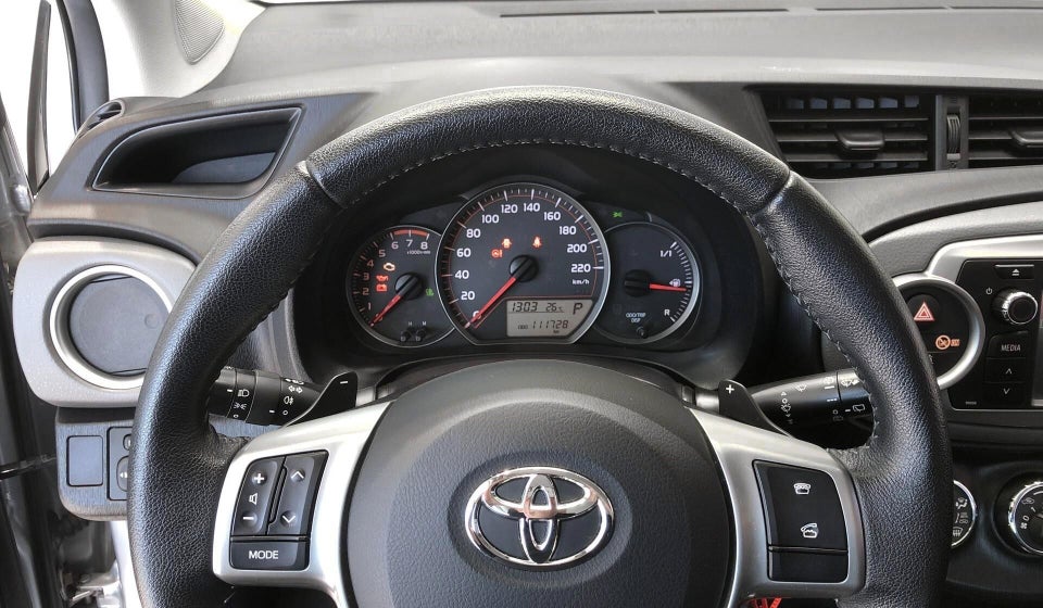 Toyota Yaris 1,3 VVT-i T2 Touch MDS 5d