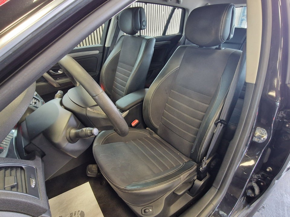 Renault Laguna III 2,0 dCi 150 Exception Sport Tourer 5d