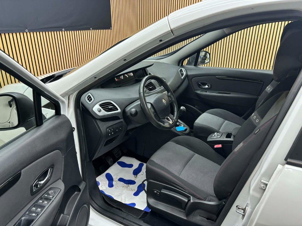 Renault Grand Scenic III 1,5 dCi 110 Dynamique 5d