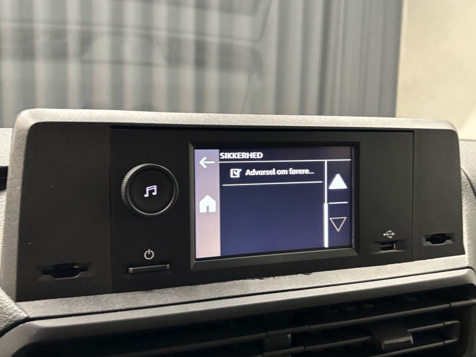 Peugeot e-Traveller 75 L2 Business