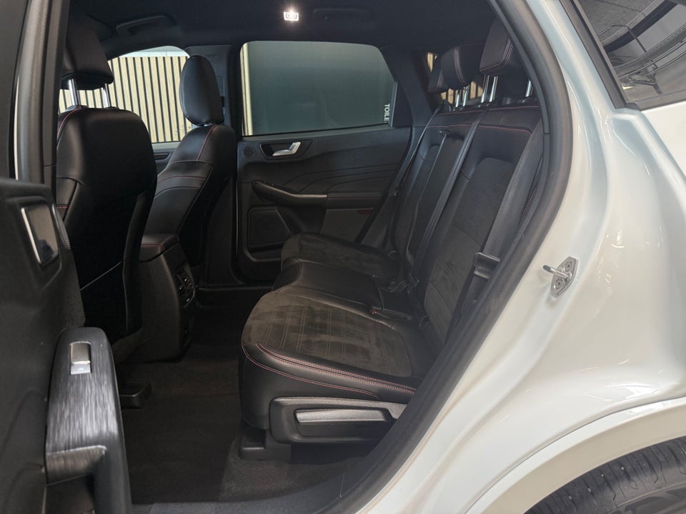 Ford Kuga 2,5 PHEV ST-Line X CVT 5d