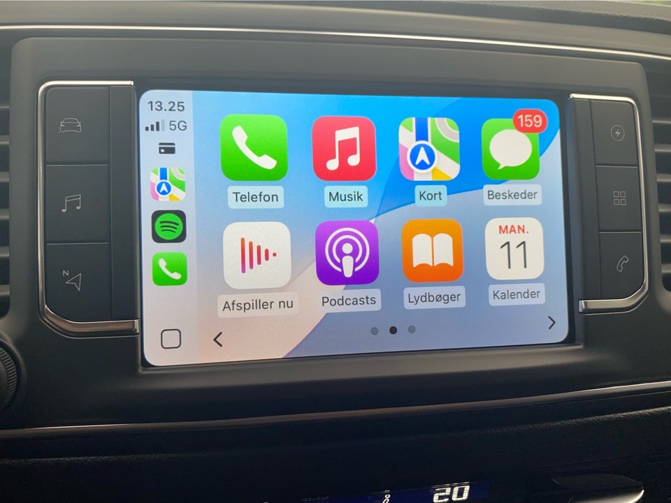 Peugeot e-Expert 75 L2 Premium Van