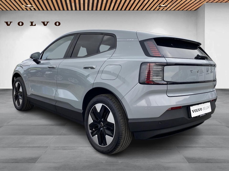 Volvo EX30 Extended Range Core 5d