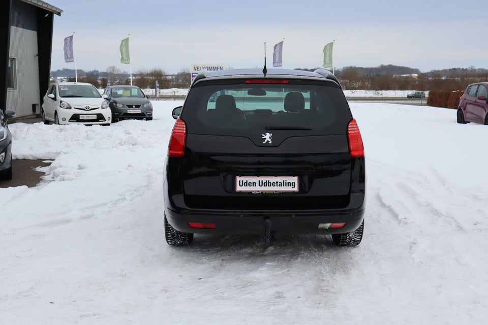 Peugeot 5008 1,6 HDi 114 Style 7prs 5d