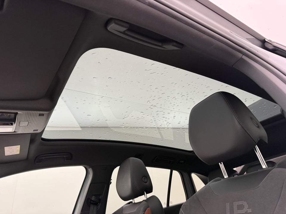 VW ID.4 77 Pro Performance Tech 5d