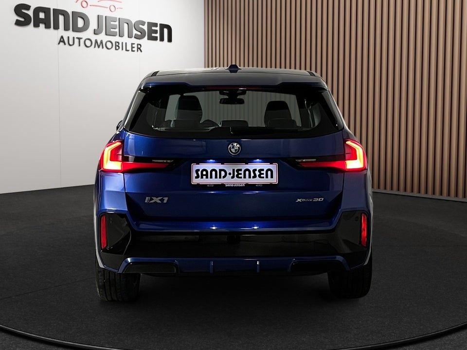 BMW iX1 xDrive30 M-Sport 5d