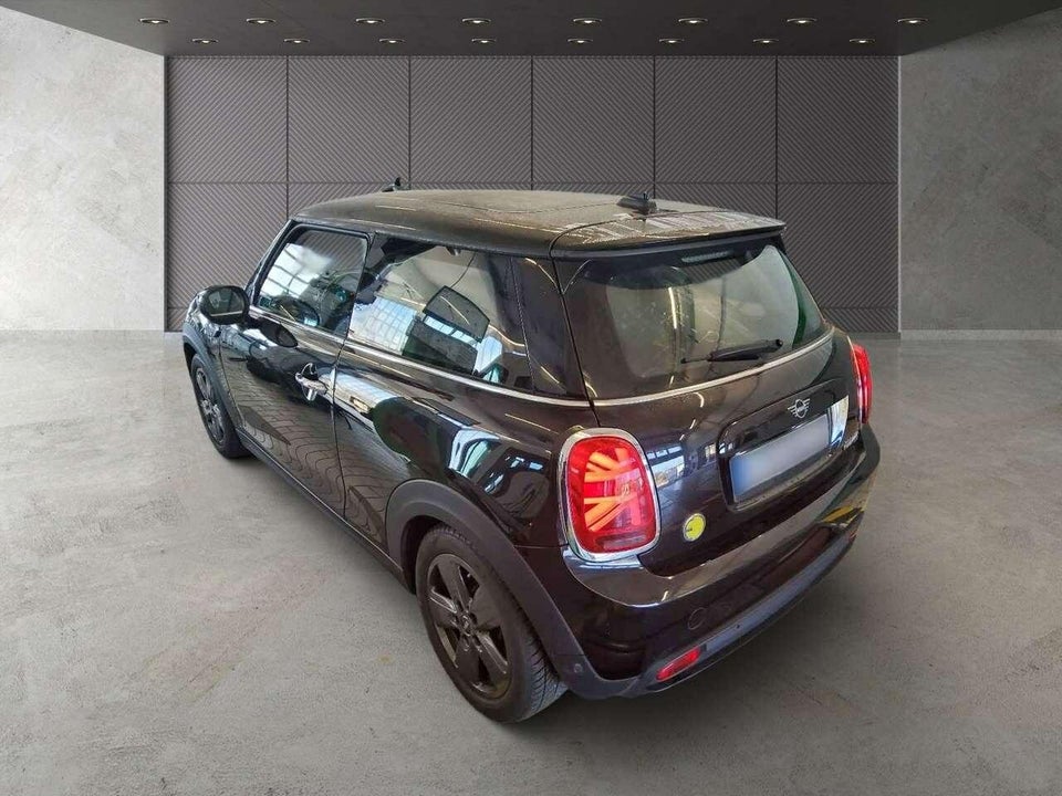 MINI Cooper SE Essential 3d