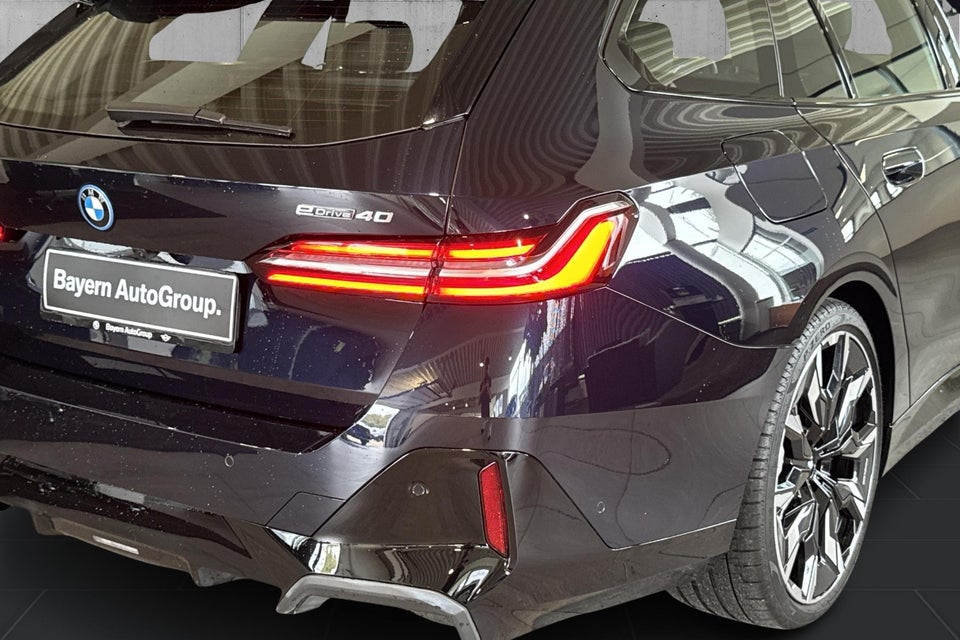 BMW i5 eDrive40 Touring Fully Charged M-Sport 5d