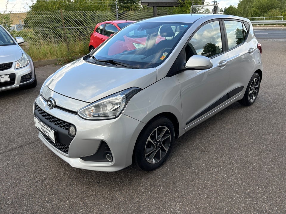 Hyundai i10 1,0 Premium 5d