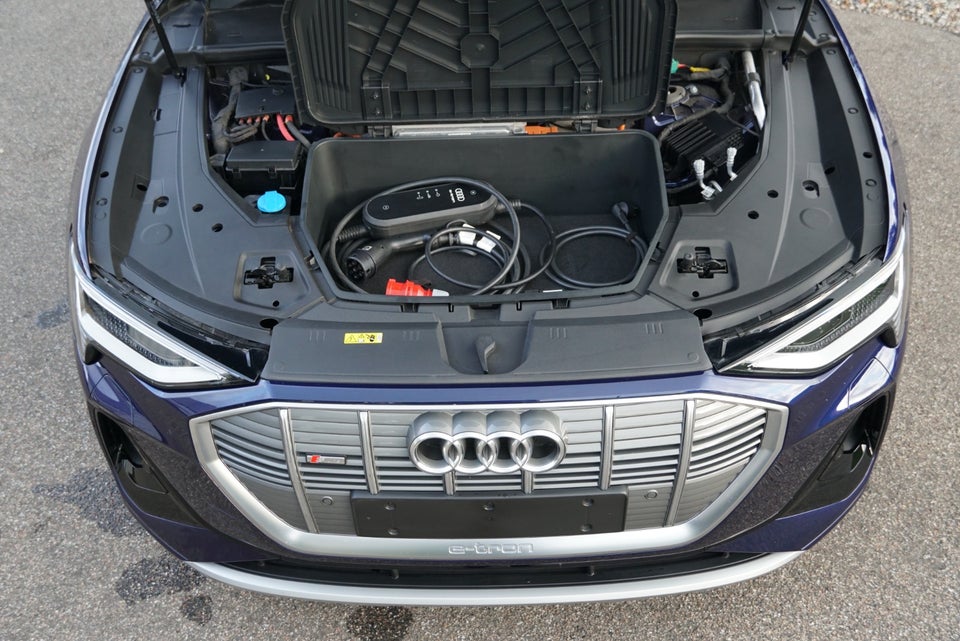 Audi e-tron 55 S-line quattro 5d