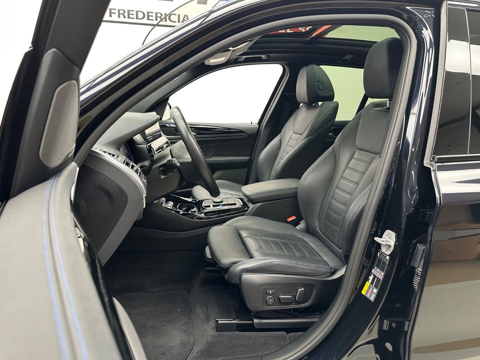 BMW iX3 Charged Plus M-Sport 5d