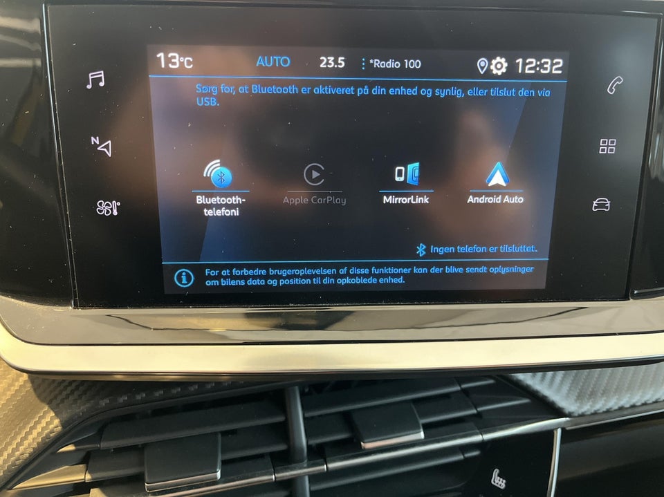 Peugeot 208 1,2 PureTech 100 Allure 5d