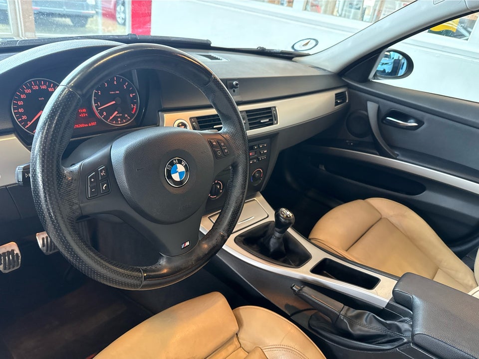 BMW 325i 2,5 Touring 5d