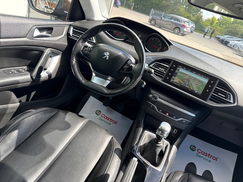 Peugeot 308 1,6 THP 125 Active 5d